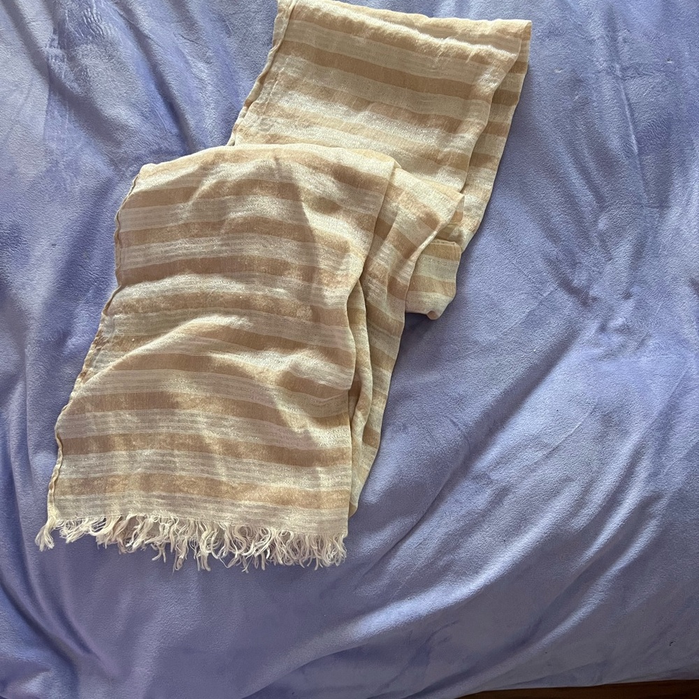 Beige scarf